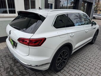 VW Touareg 3,0 TDi 4x4, 1. maj,ČR,serviska, DPH, záruka - 6