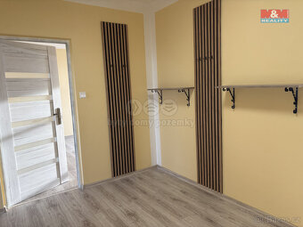 Prodej bytu 4+1, 91 m², Pardubice, ul. Bartoňova - 6