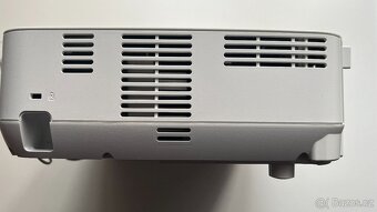 Projektor NEC V281W - stav nového - 6
