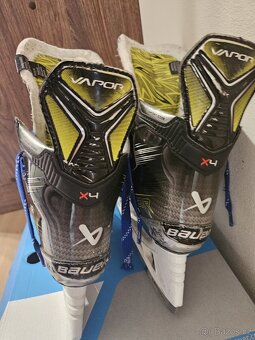 Bauer Vapor X4 JR - vel 1.5 D - Hokejové brusle - 6