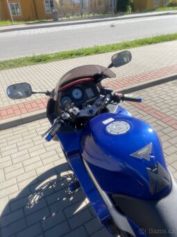 Honda VFR 800 možno řídit s A2 - 6