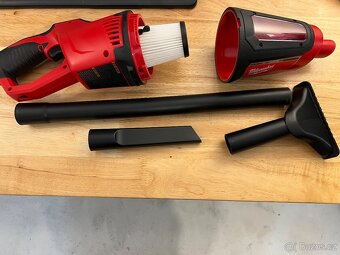 Milwaukee M12 Nový Vysavač na Prodej - 6