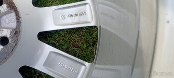 VW Touran R 18 - 6