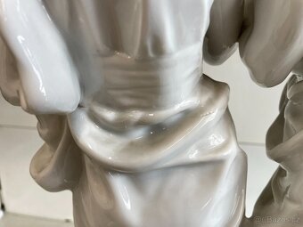 Velká porcelánová socha Milenci Royal DUX poškozená - 6