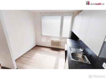 Světlý byt 2+1 po kompletní rekonstrukci, 62 m2 + 4 m2 balko - 6