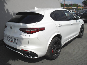 Alfa Romeo Stelvio 2.9 Tw-Turbo V6 Quadrifoglio 1.199.999Kč - 6
