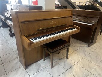 Steinway & Sons mod. Z 114 se zárukou 5 let, doprava zdarma - 6
