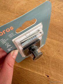 Háčky a držáky na toaletní papír - NOVÉ - 6