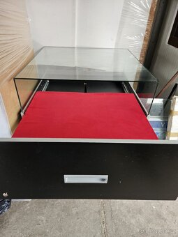 Zlatnická vitrína - 6