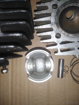 Prodám válec hlavu 550 555. - 6