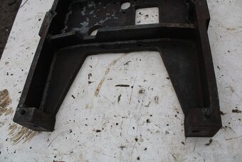 Zetor 7245 7745 ukt vana nad přední nápravu ocelová - 6