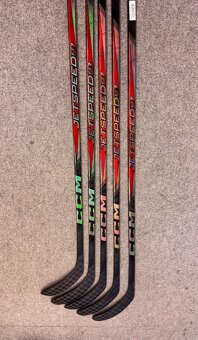 HOKEJKA CCM FT7 JETSPEED, FLEX 55/ZÁHYB 28/29 - 6