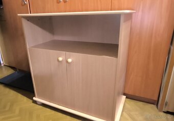 Přebalovací pult s komodou - 6