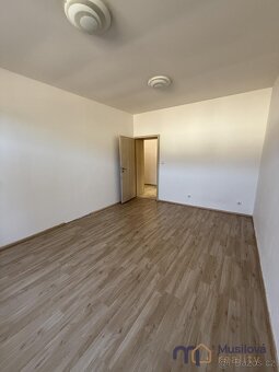 Pronájem bytu 2+kk 37 m2 - 6