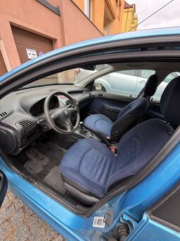 Peugeot 206 1.1 - 6