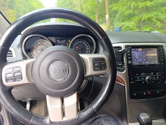 Jeep grand Cherokee  WK2 - 6