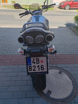 Suzuki GSR 600 - 6
