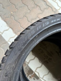 ZIMNÍ PNEU R19 | PIRELLI SOTTOZERO 3 | 255/35 R19 - 6