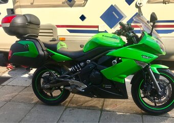 Kawasaki ER6 - 6