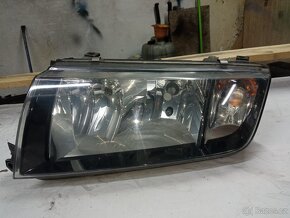 přední světla Škoda Fabia I - 6