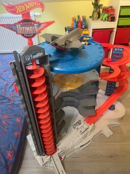 Hot wheels Ultimátní mega garáž - 6
