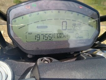 Ducati monster 821 - 6