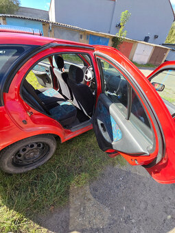 Nissan Almera 1.4 16V Spring hatchback garazovany - 6