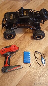 Prodám zánovní auto na DO - 6