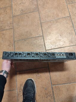 Mixážní pult Phonic + Splitter/Mixer Behringer - 6