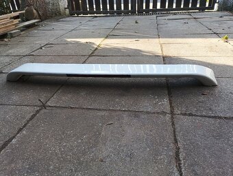 Křídlo BMW E36 a podložky - 6