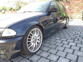 BMW 330i M-Paket E46 - 6