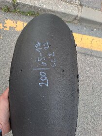 Pirelli 125/70-17 + 200/65-17 slick - 6