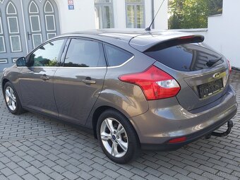 Ford Focus 1.0 92 kw 2012, servis Ford , TOP STAV - 6