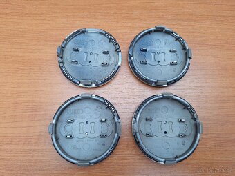 Audi orig. středové krytky 61mm - 6