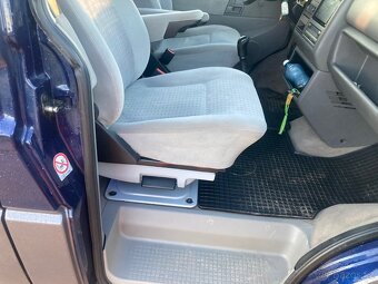 Vw T4 Caravella 2.5tdi 111kw - 6