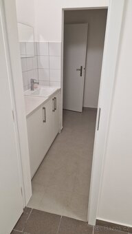 Pronájem kanceláře 11,50m2 Okružní, Brno -Lesná - 6