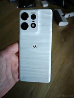 Motorola Edge 50 Pro Moonlight Pearl - 6