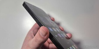 Prodám/Vyměním iPhone 16e 128GB černý - 6