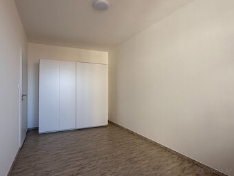 Prodej nového bytu 2+KK/L Praha 8 Troja - 6