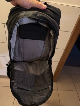Prodám batoh Camelbak Blowfish 20 – Black - 6
