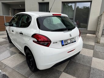 Peugeot 208 1.6 HDi - 6