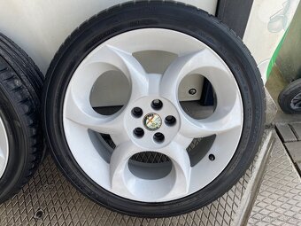 Alu kola 17 alfa romeo+ gumy 215/45 ZR 17 - 6