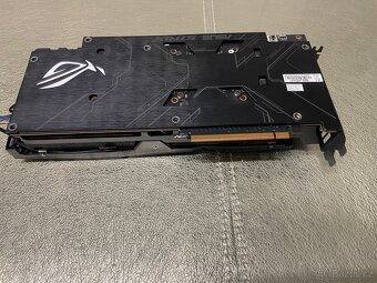 Grafická Karta RX 5600 XT ASUS ROG STRIX - 6