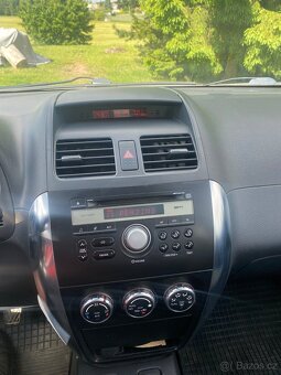 Suzuki SX4 Sedan 1.6i 79kw rv. 10/2008 - 6