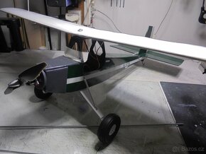 RC KONSTRUKČNÍ  HORNOPLOŠNÍK 1000 MM 4CH - 6