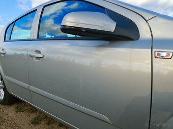 Opel Astra H 1.4 66kW benzín, 2008 - 6