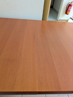 Jídelní stůl TON - rozkládací - 6