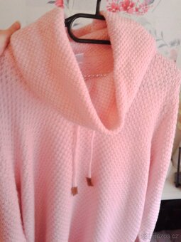 Teplé pletené šaty s širokým rolákem 48/50 REZERVACE - 6