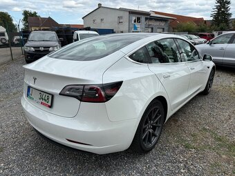Tesla Model 3 - 6