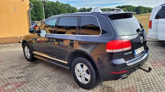 VW Touareg 3,0 TDi 165kW 24v V6 4x4 Individuál - 6